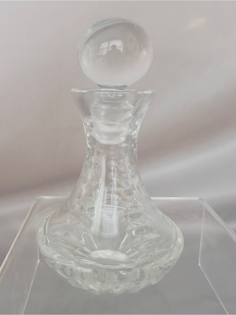 Beautiful Art Deco Etched Genie Bottle Styled Perfume Clear Glass Bottle VTG